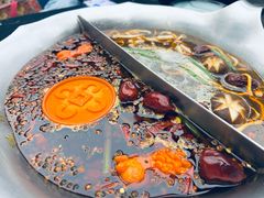 -湊湊火锅·茶憩(颐堤港店)
