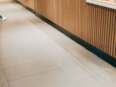 -麦当劳(中二横路店)