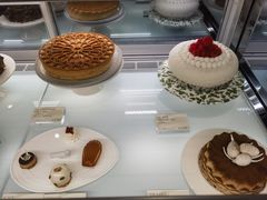 -潮一不贰·法式甜品·生日蛋糕·西式简餐(外滩店)