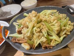 -九转小磨·非遗东北菜(万达广场店)