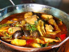 田螺鸭脚煲-亚一荔枝柴烧鸡(仙葫店)