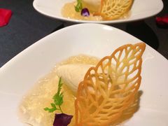 豆奶冰淇淋燕窝-wann lounge 低温慢煮牛排·清吧