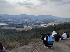 -灵岩山风景区