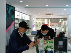 -荣耀授权专卖店(黄浦浙江中路店)
