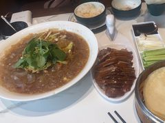 -梅利汴京烤鸭•开封豫菜地标店(东大街店)