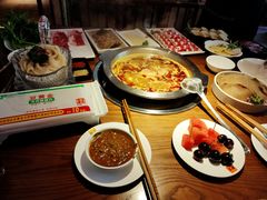-佬土鹅肠火锅(解放路店)