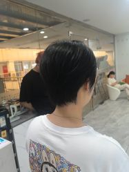 -镁连社·美联社