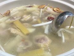 -龙泉人椰子鸡·糟粕醋·地标海南菜(龙昆南店)