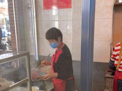 -松树干拌面店