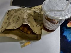 -YOLO COFFEE悠乐咖啡