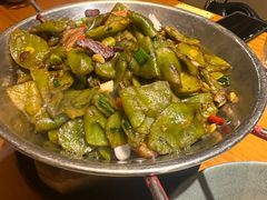 干锅脆莴笋-莲餐厅·湖北菜·潜江小龙虾店(愚园路店)
