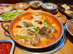 -洱火云南酸菜牛肉火锅(石景山当代商城店)