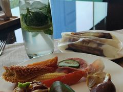 -东方红海鲜百汇(国际大厦店)