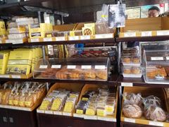 面包甜点陈列柜-安德鲁饼店(总店)