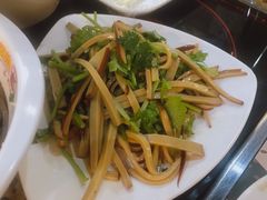 -黄记煌三汁焖锅(渝北金港国际店)