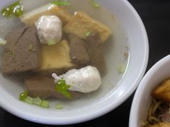 鸭血肉丸豆干汤-松树干拌面店