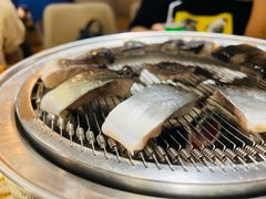 -围炉肉舍•炭烤活鳗•丹东海鲜烤肉(步行街店)