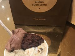 -VENCHI 闻绮(北京国贸商城店)