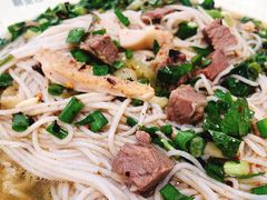牛烂烀细米线-啊墨江牛烂烀米线