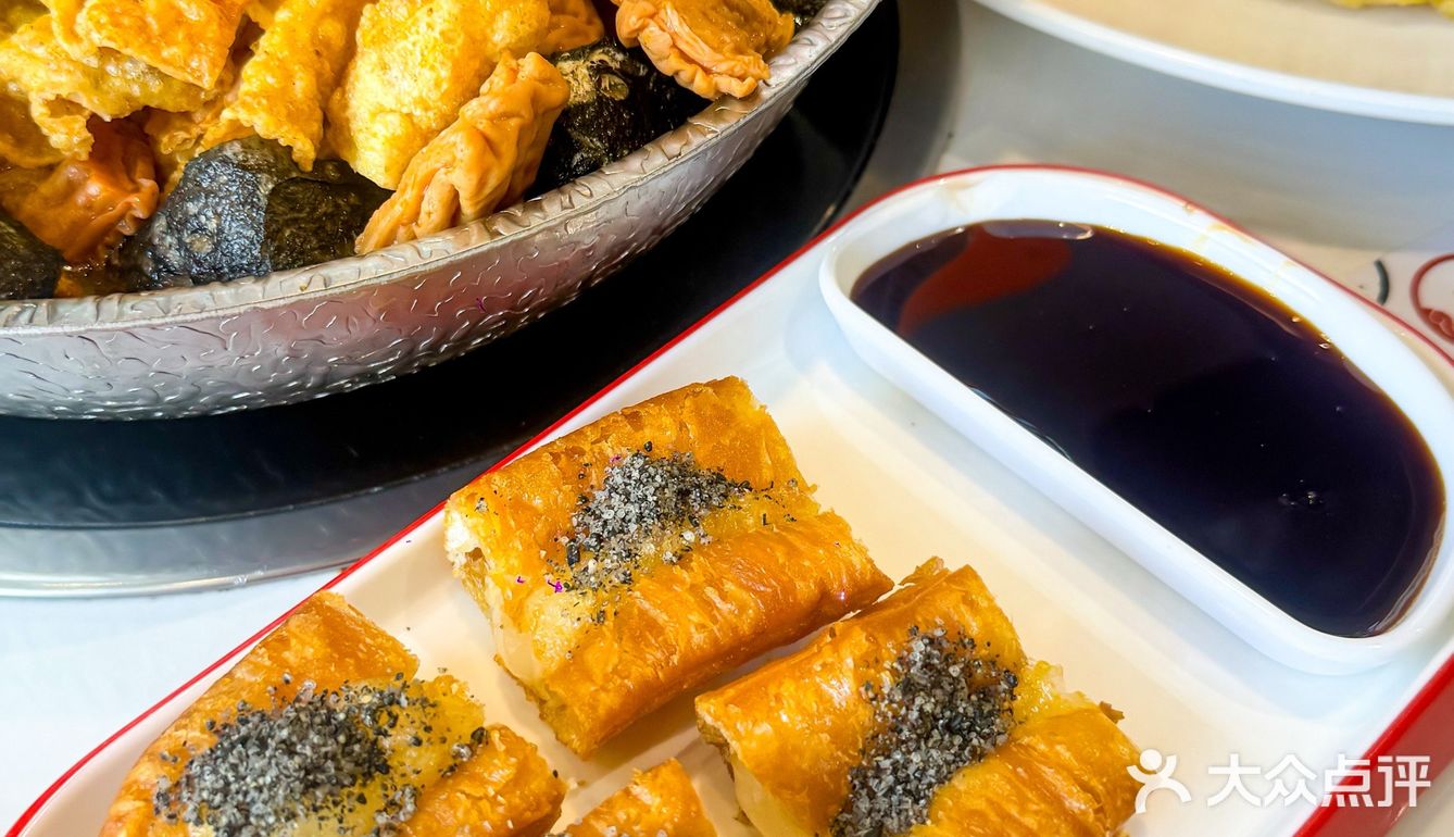 肥肠臭豆腐螺蛳粉！