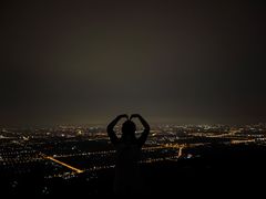 -鬼笑石后山停车场