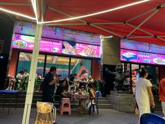 -沙枣树辣子鸡•新疆家常菜(喀什西路店)