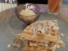 香蕉和煮炼奶华夫饼-Moka Bros 摩卡站(西单大悦城店)