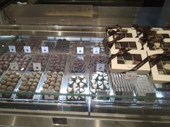 -VENCHI 闻绮(北京国贸商城店)