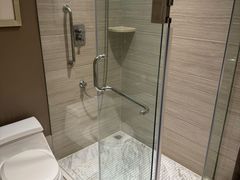 -上海中航虹桥机场泊悦酒店
