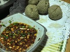 -野山舂·贵州现舂酸汤火锅(鸿通城店)