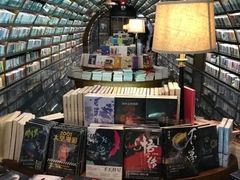 -钟书阁(珍园店)