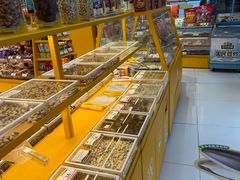 -三只松鼠国民零食(杭州萧山万象汇店)