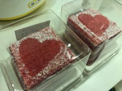 红丝绒小方蛋糕-味多美(民星路店)
