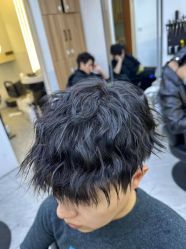 -H·Y HAIR SALON烫发·染发·造型