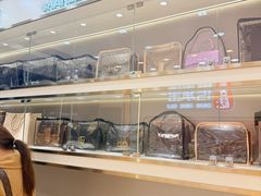 -恒一珠宝·回收黄金钻石奢侈品(灵岩南路店)