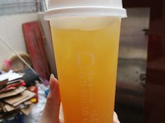 -顶东面包花园·生日蛋糕(世博店)