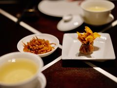 餐前小食咸豆浆油条-杭州西子湖四季酒店·金沙厅