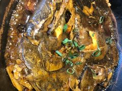 浇汁鲽鱼头-大闫家烧烤·小海鲜家常菜(郑庄店)