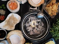 -东椰·海南椰子鸡火锅(朝阳门店)