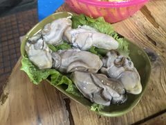 -雄伟美食(高沙中街店)