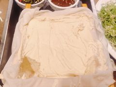 -靠山屯东北农家菜(八龙桥雅苑店)