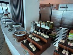 -亚洲国际大酒店·云顶阁旋转自助餐厅
