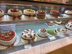 -花花卷卷·鲜食蛋糕(静安久光百货店)