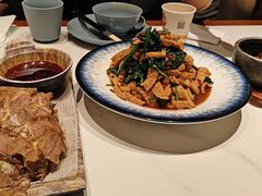 -老周家酱卤猪蹄私房菜(克拉玛依西街店)