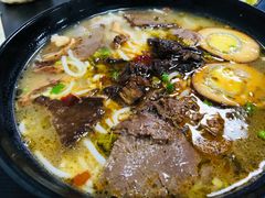 -花溪巷牛肉粉(泉城路店)