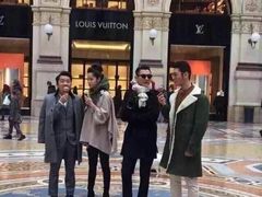 -文艺复兴百货(米兰大教堂广场店)