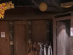 -暴风岛沉浸式体验馆(百联世纪店)