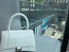 -BALENCIAGA(恒隆广场店)