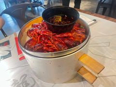-巴厘龙虾·榜首油焖大虾(音乐学院·沿江酒馆店)
