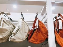 -优衣库(太原龙湖万达广场店)